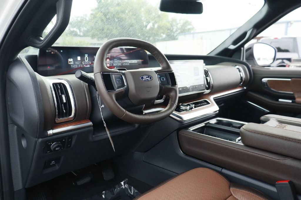 New 2027 Ford Expedition King Ranch AWD/4WD image 3