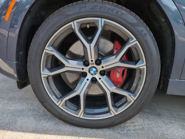 Used 2022 BMW X6 xDrive40i w/ Executive Package AWD/4WD image 5