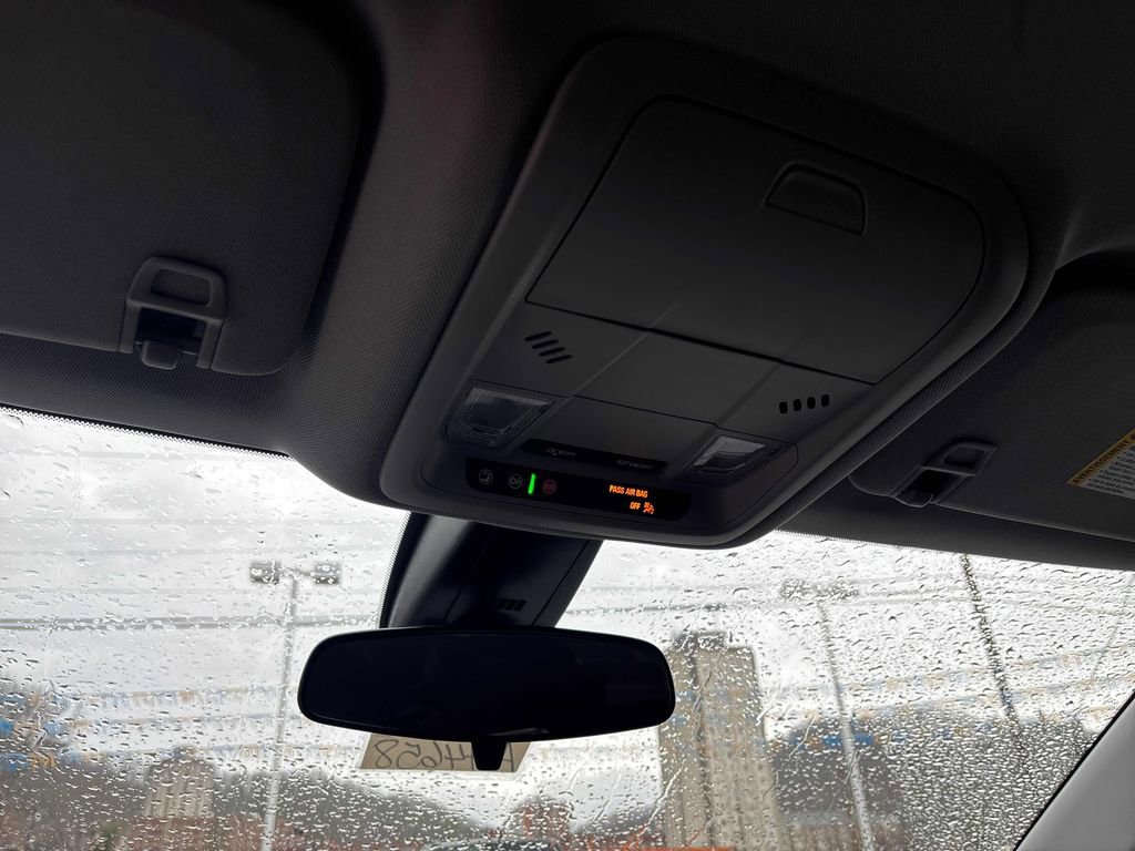 Used 2025 Chevrolet Blazer LT image 20