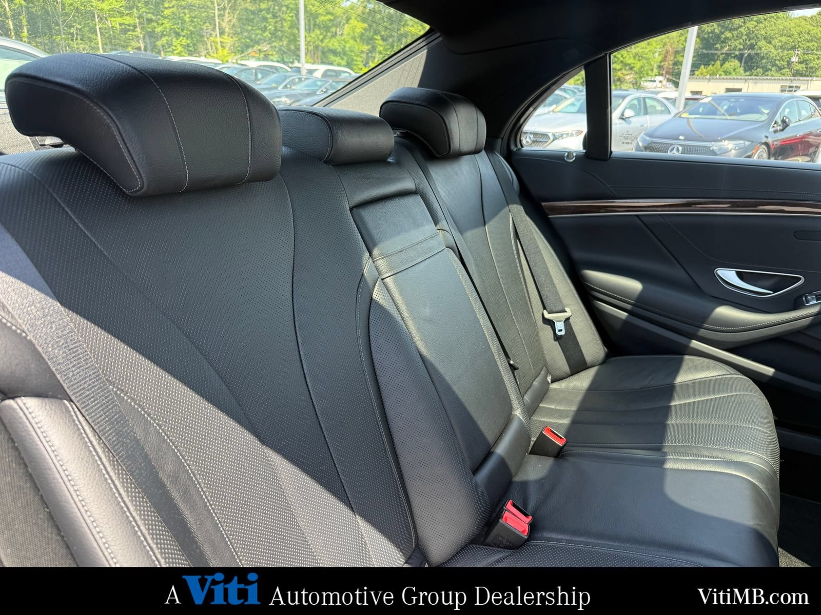 Used 2015 Mercedes-Benz S 550 4MATIC Sedan image 28