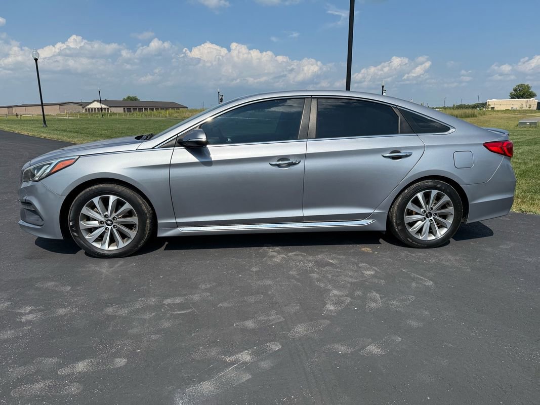 Used 2016 Hyundai Sonata Sport w/ Option Group 03 image 5