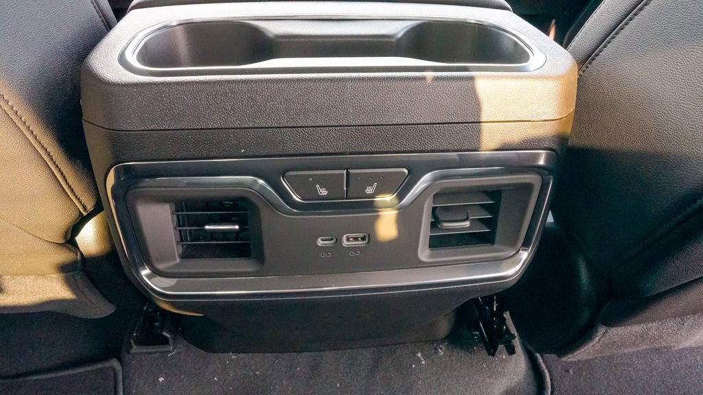 New 2025 GMC Sierra 2500 SLT w/ SLT Premium Package image 18