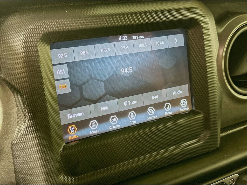 Certified 2022 Jeep Wrangler Sport S image 24