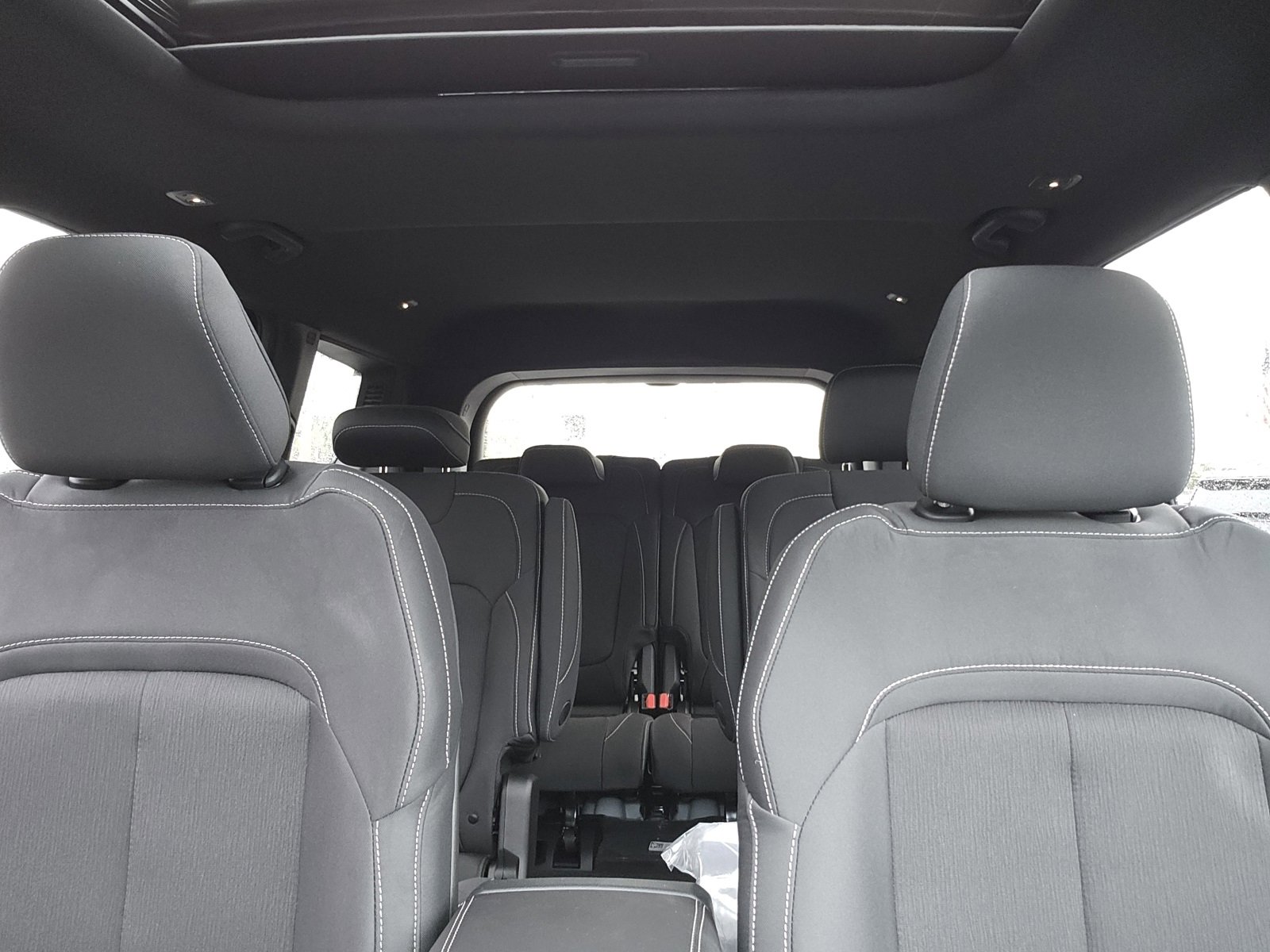 New 2025 Jeep Grand Cherokee L Laredo image 30