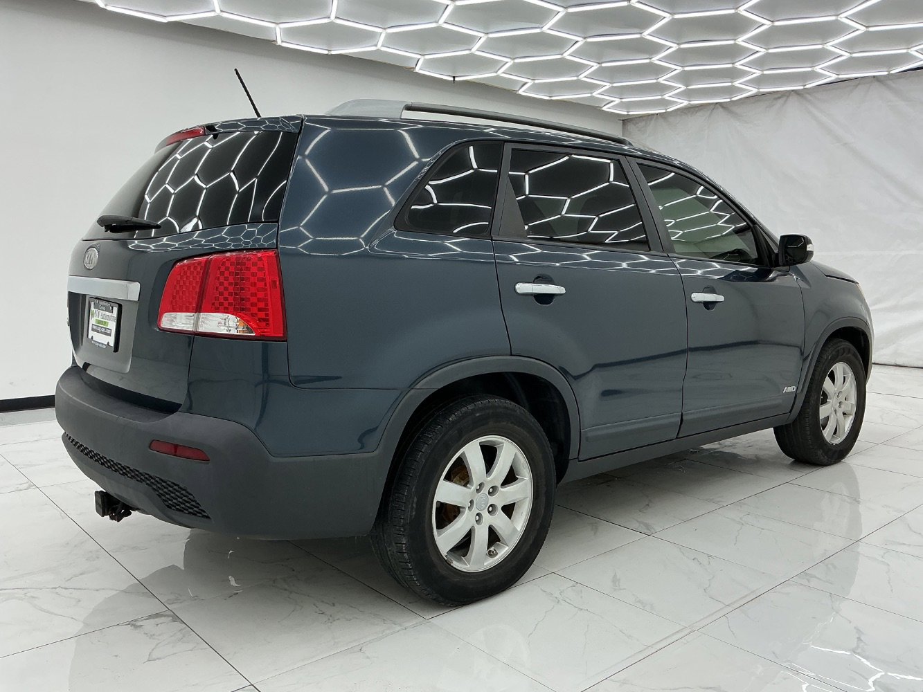 Used 2011 Kia Sorento LX AWD/4WD image 6