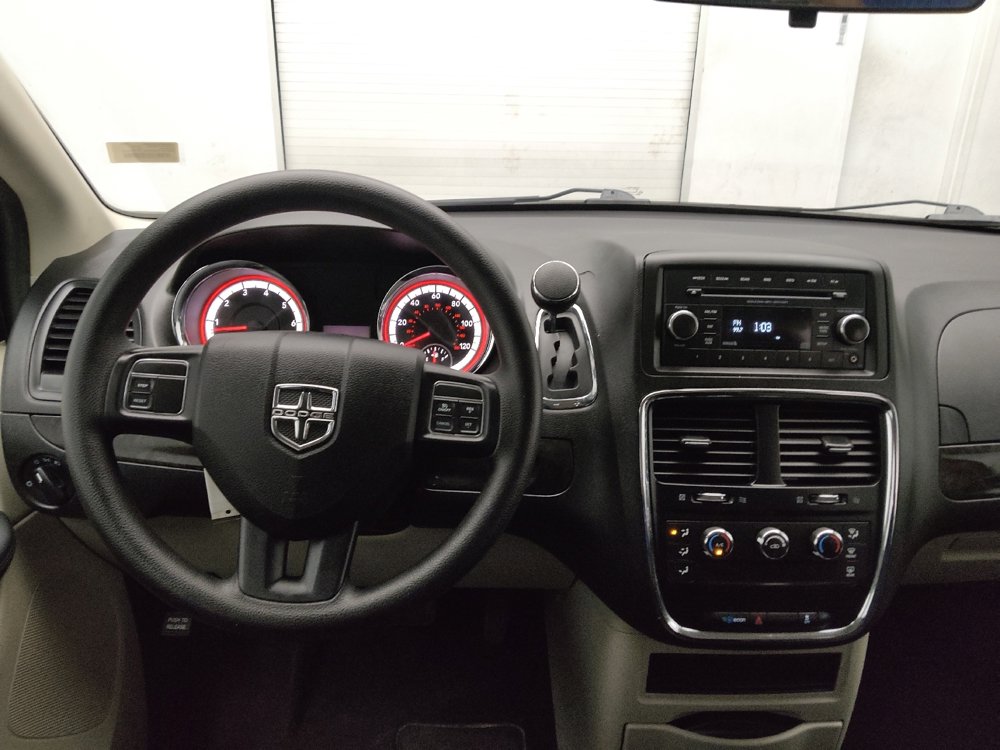Used 2015 Dodge Grand Caravan American Value Package image 22