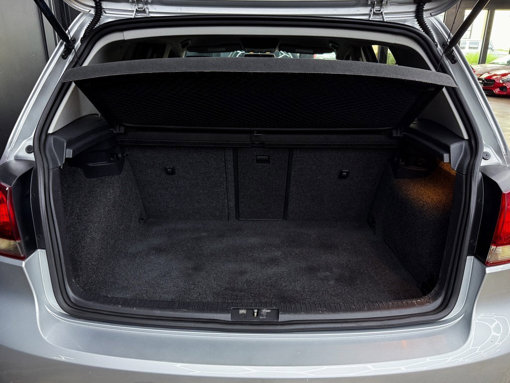 Used 2013 Volkswagen Golf TDI image 26