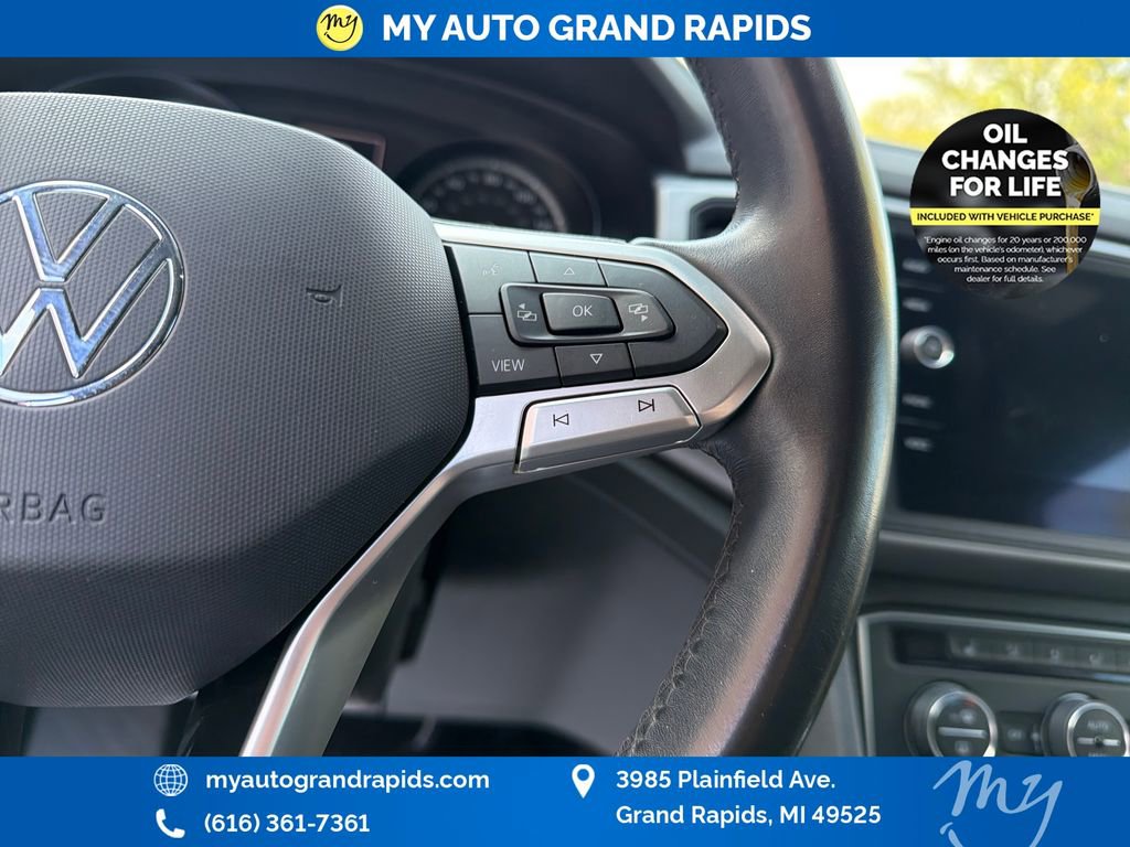 Used 2020 Volkswagen Atlas Cross Sport SE AWD/4WD image 16