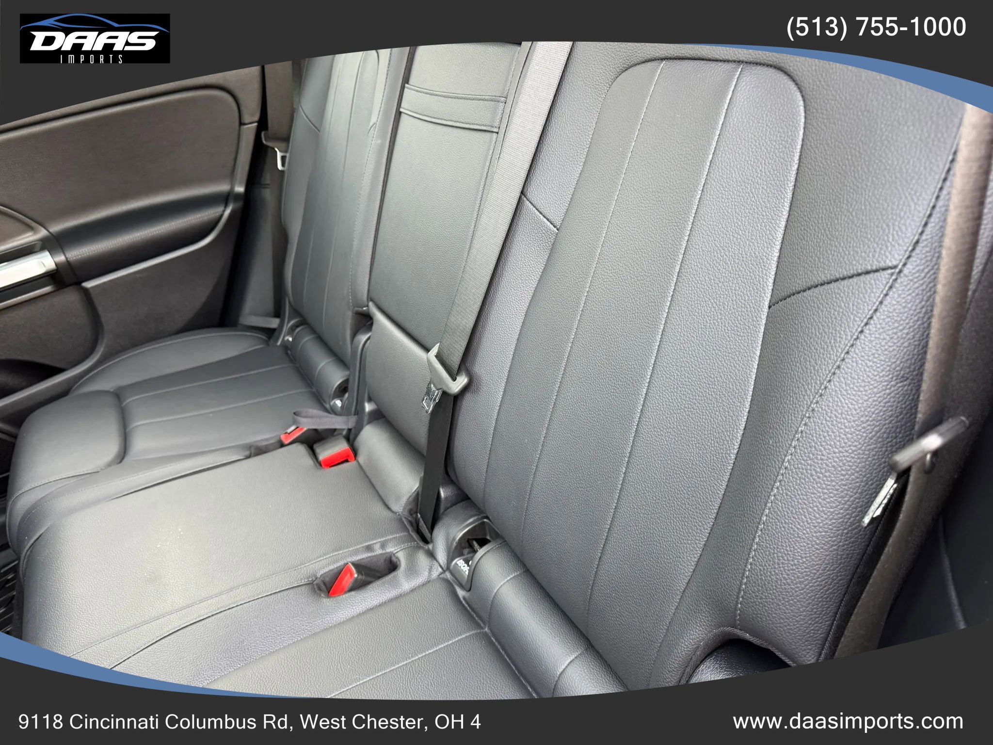 Used 2021 Mercedes-Benz GLB 250 4MATIC w/ Premium Package image 18