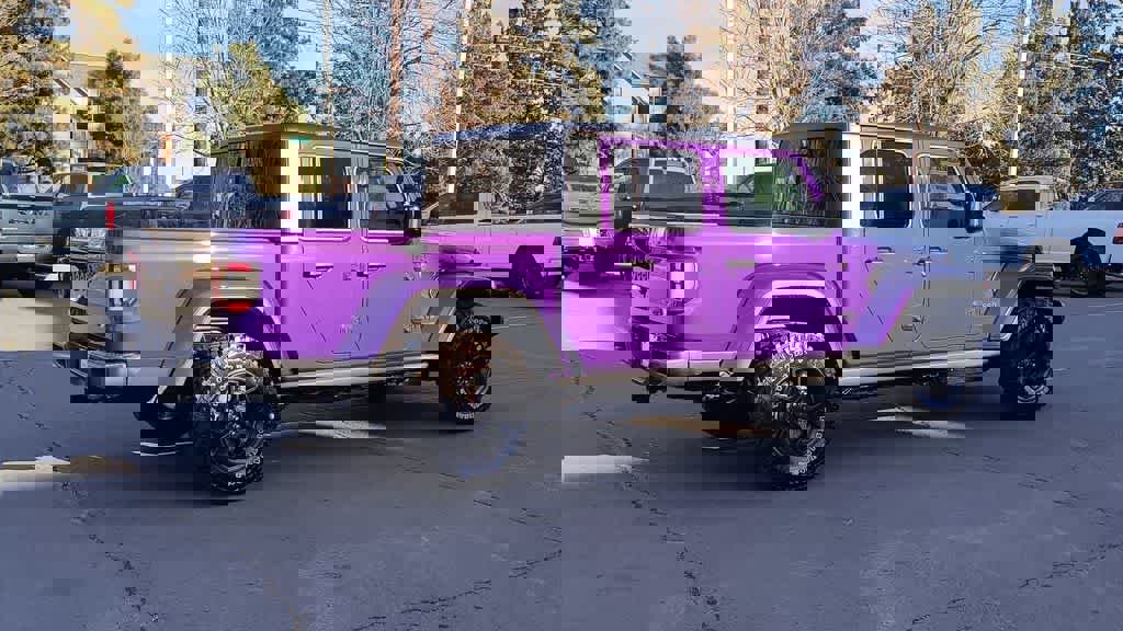 New 2026 Jeep Gladiator Sport image 9