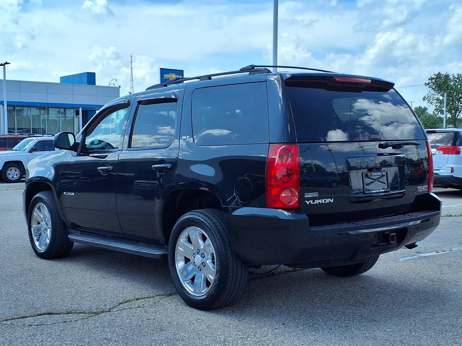 Used 2012 GMC Yukon SLT w/ SLT-2 Equipment Package AWD/4WD image 7