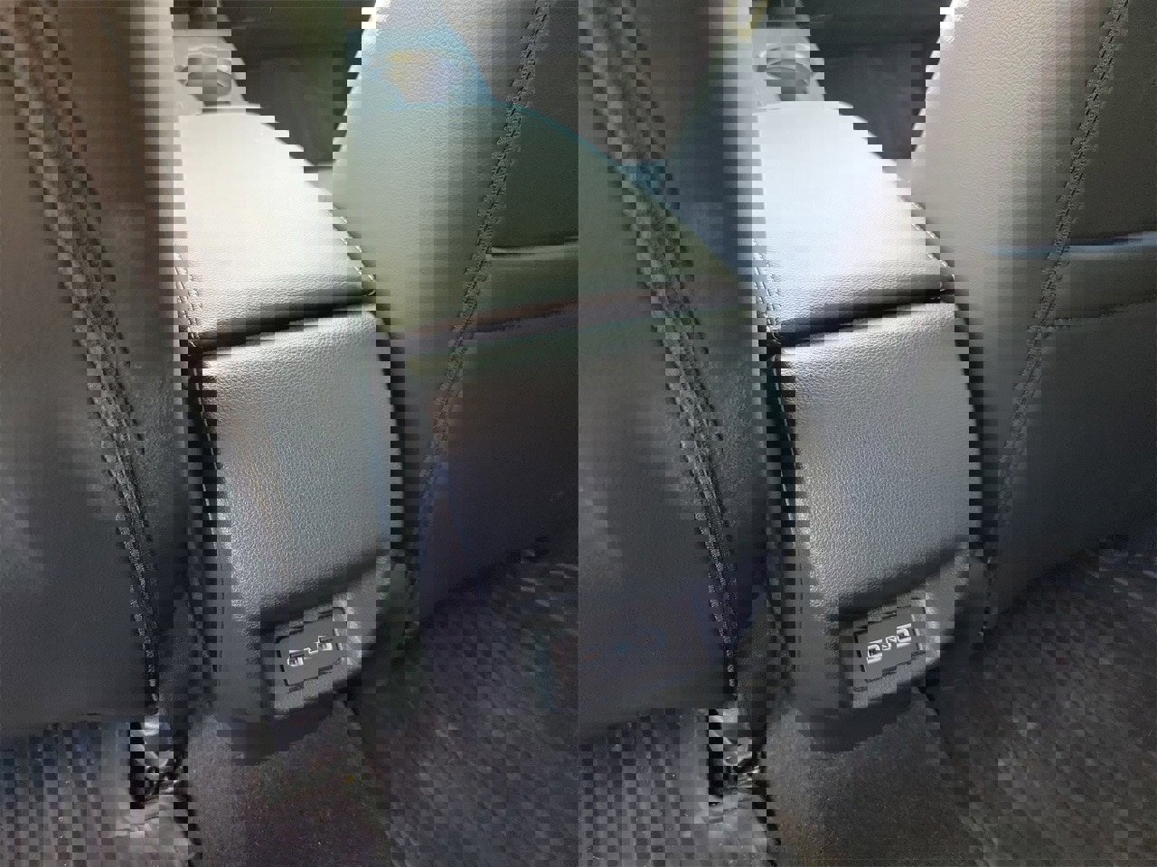 Used 2023 Honda Civic Touring image 11