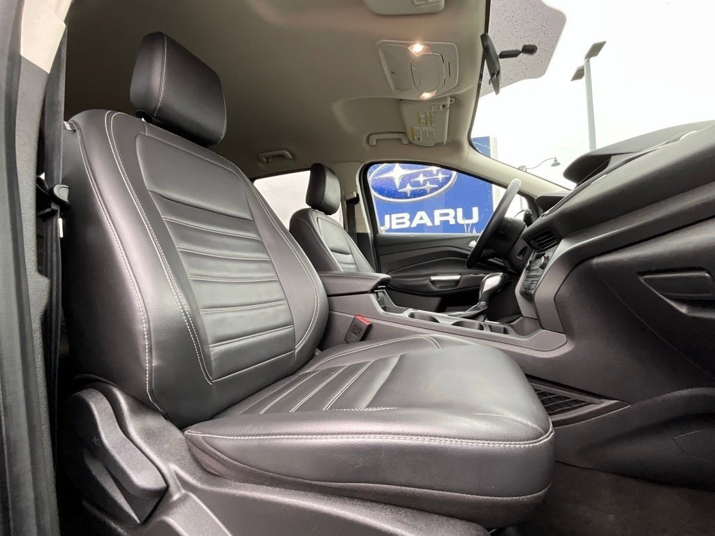Used 2019 Ford Escape SEL image 13