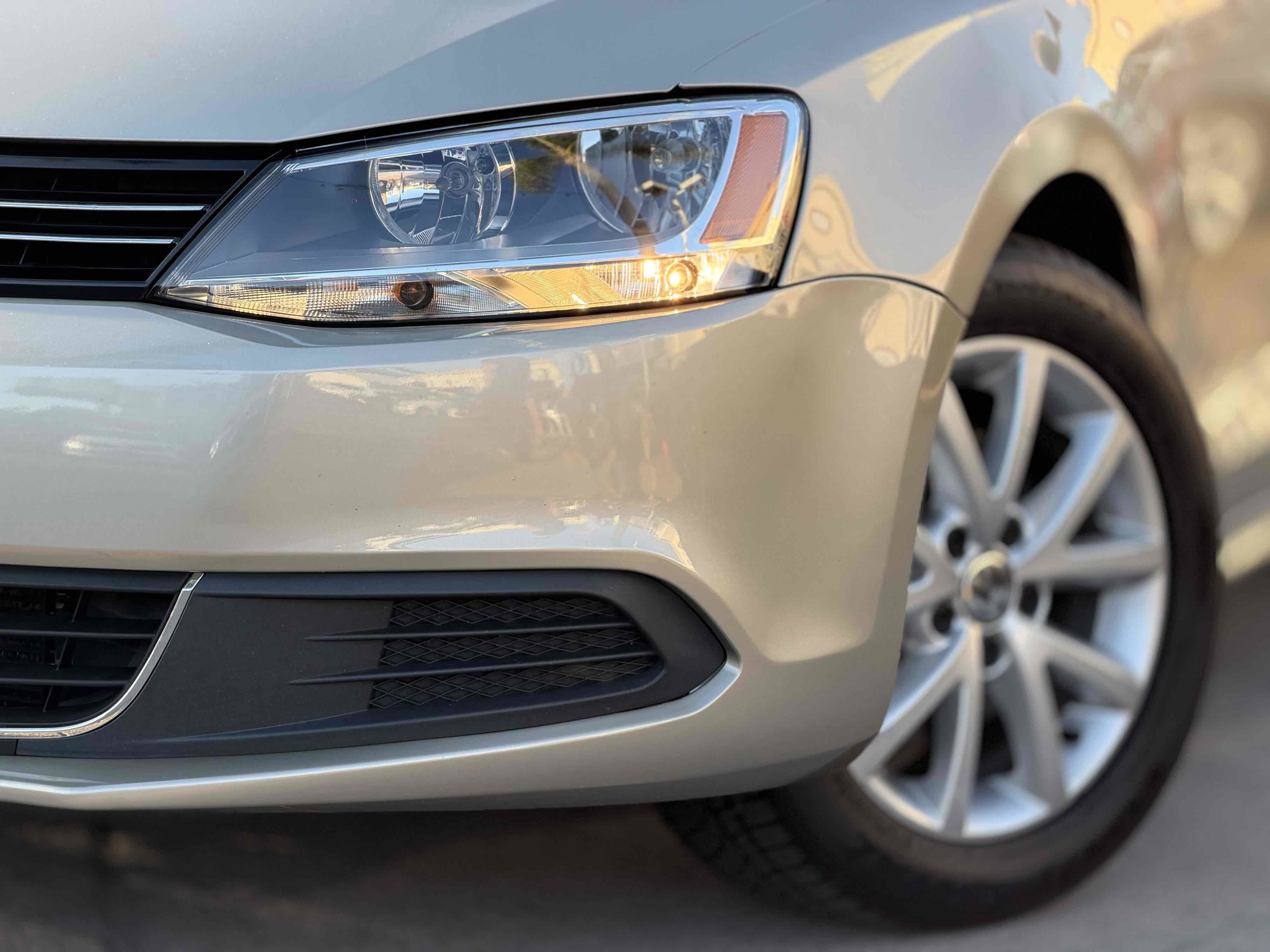 Used 2014 Volkswagen Jetta SE image 12