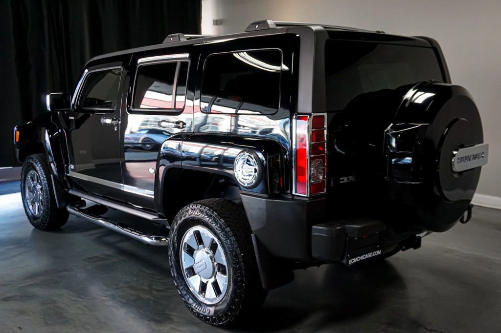 Used 2009 HUMMER H3 Alpha image 40