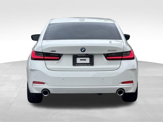Used 2023 BMW 330i xDrive Sedan w/ Premium Package AWD/4WD image 8