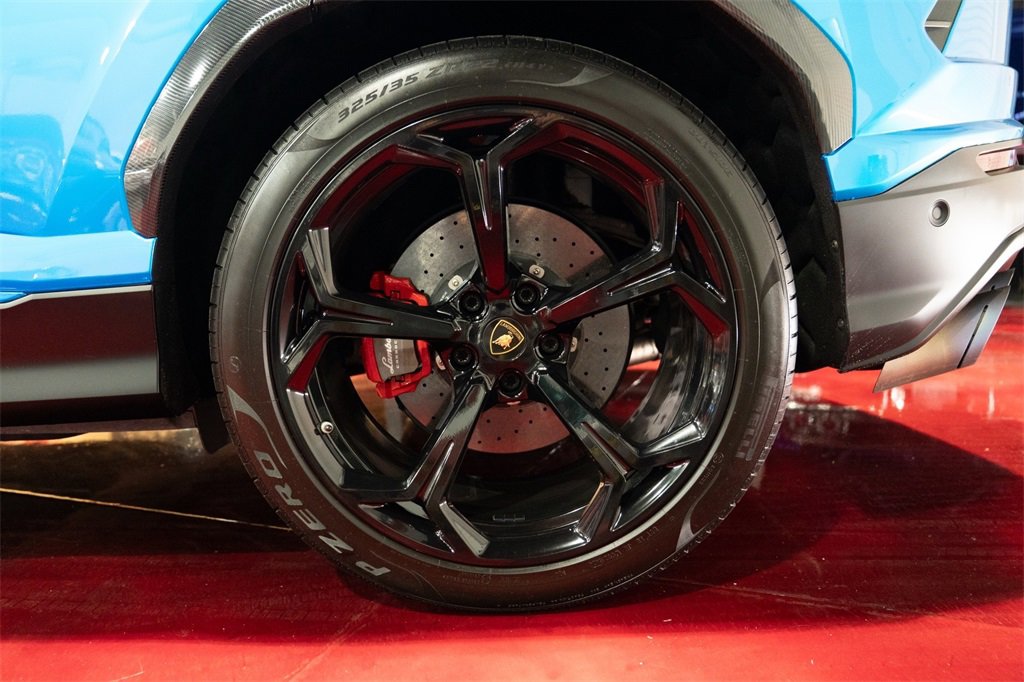 Used 2021 Lamborghini Urus image 29