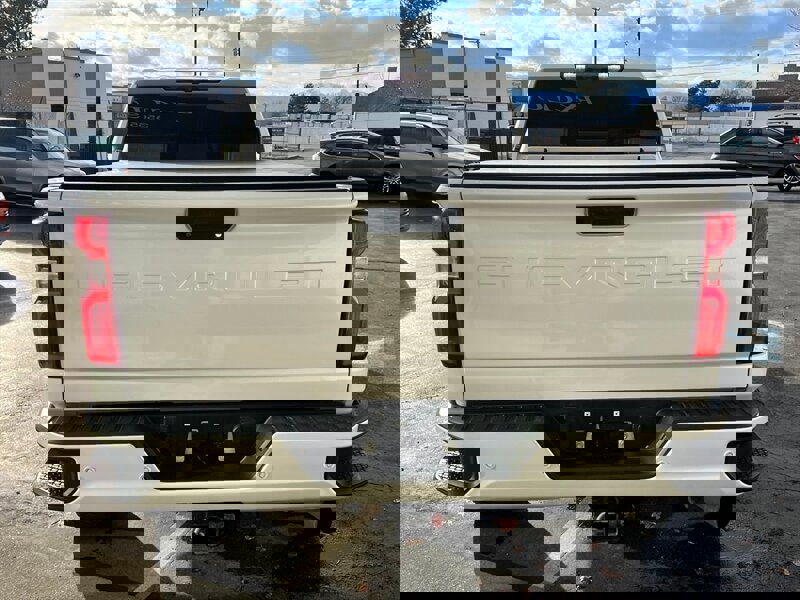 Used 2020 Chevrolet Silverado 3500 High Country w/ Z71 Off-Road Package image 6