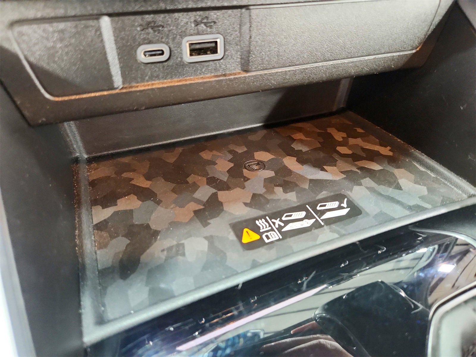 Used 2024 Chevrolet Colorado LT w/ LT Convenience Package II image 30