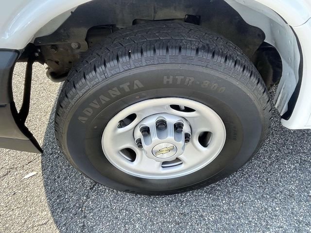 Used 2022 Chevrolet Express 2500 w/ Driver Convenience Package image 11