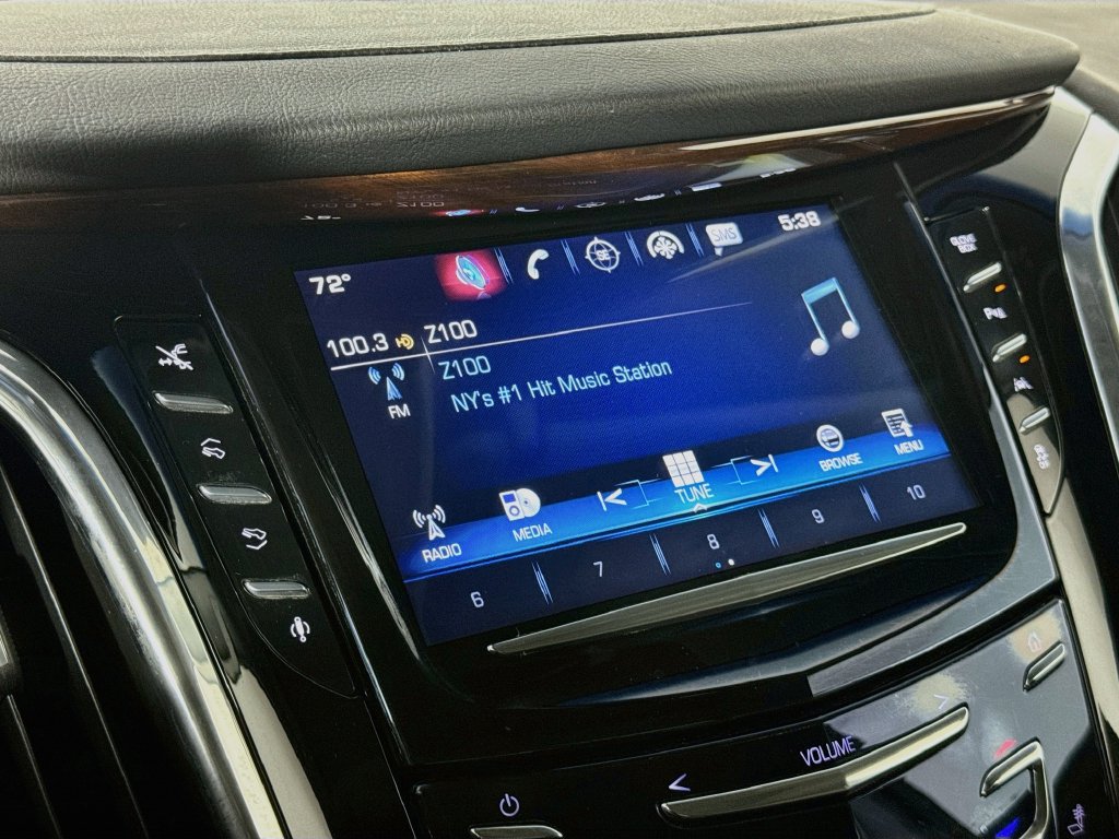 Used 2016 Cadillac Escalade Premium AWD/4WD image 18