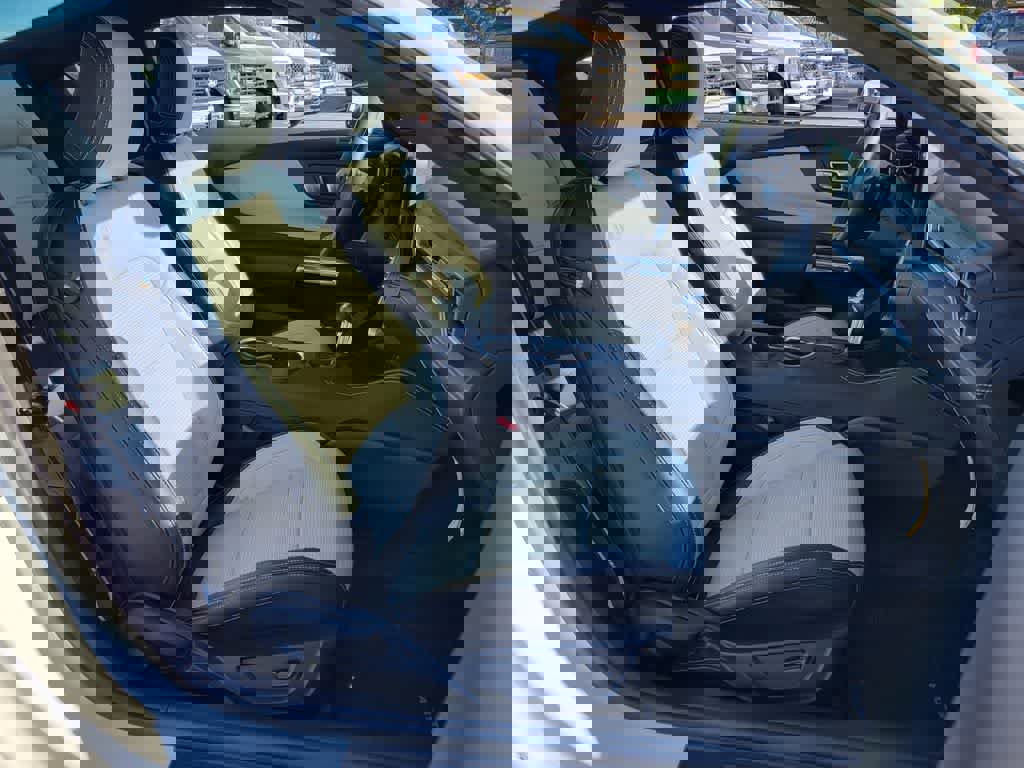 Used 2025 Ford Mustang GT Premium image 17