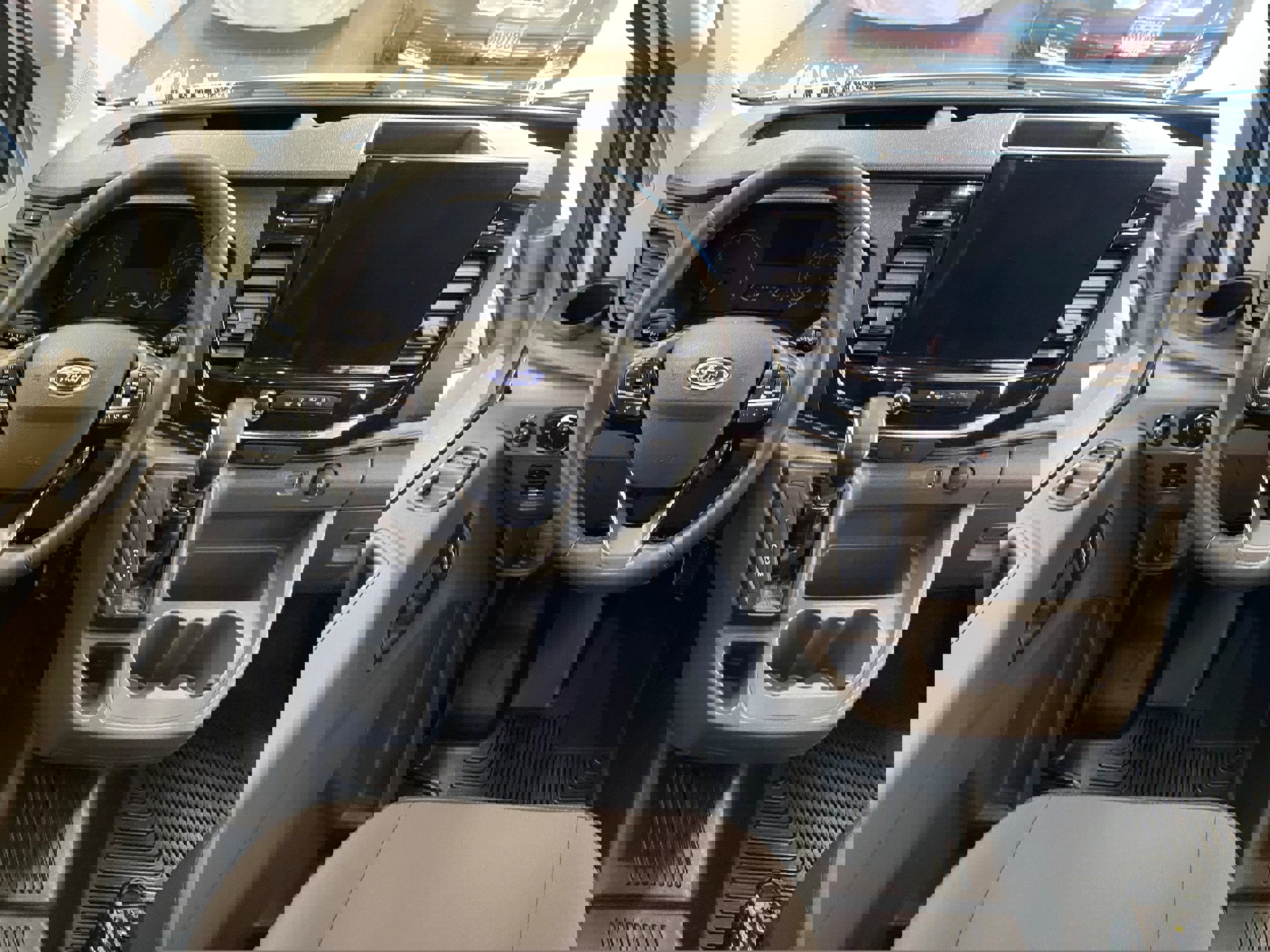 Certified 2025 Ford Transit 350 XLT image 13