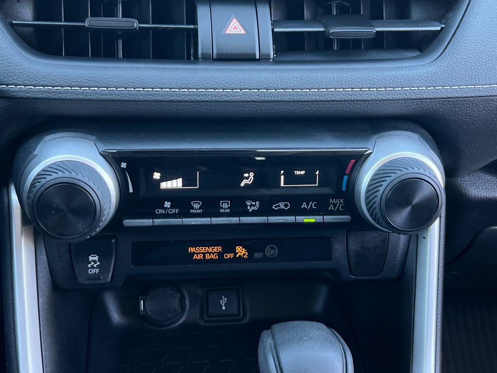 Used 2020 Toyota RAV4 LE w/ All Weather Liner Package image 19