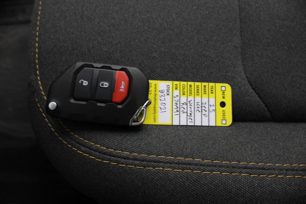 Used 2025 Jeep Wrangler Unlimited Sport S 4xe AWD/4WD image 7