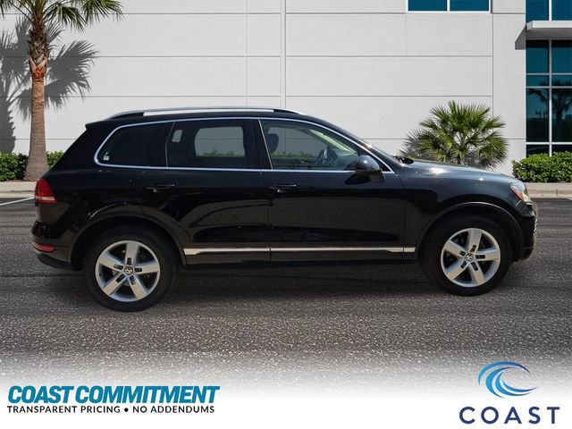 Used 2013 Volkswagen Touareg VR6 image 9