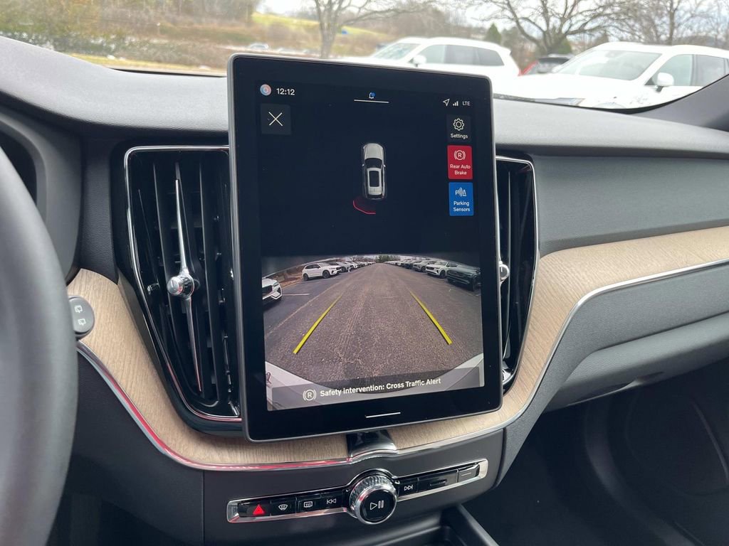 New 2026 Volvo XC60 B5 Core w/ Climate Package image 29