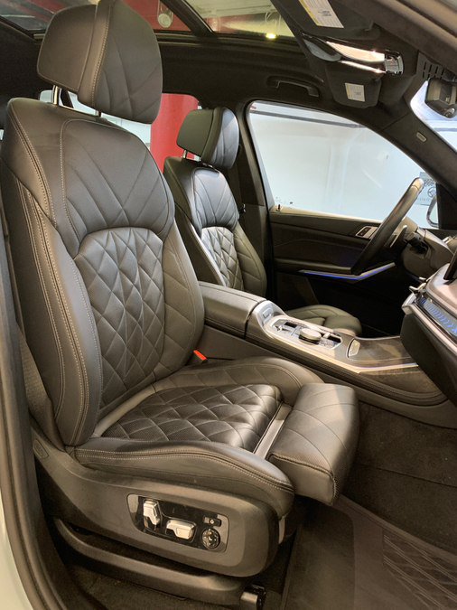 Used 2025 BMW X7 xDrive40i w/ M Sport Package AWD/4WD image 85