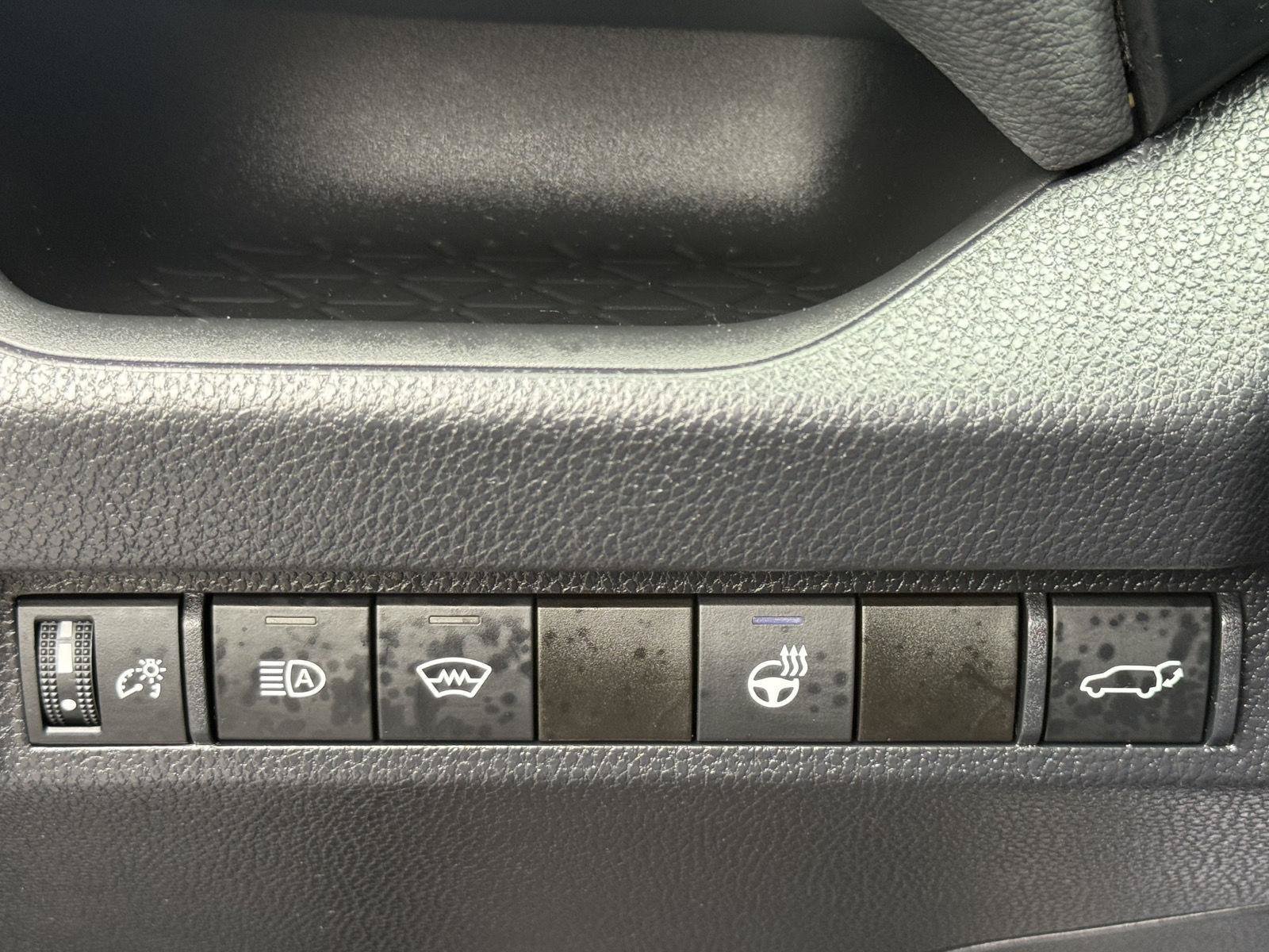 Certified 2023 Toyota RAV4 SE w/ Convenience Package AWD/4WD image 30