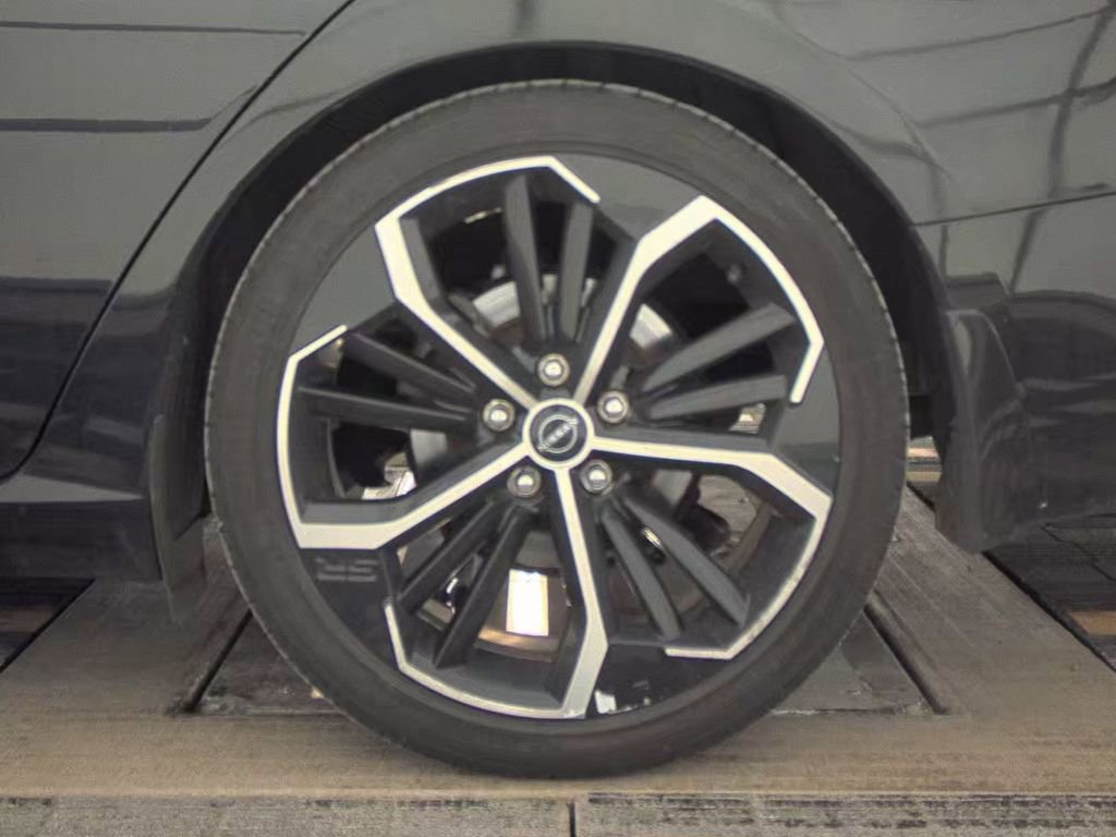 Used 2024 Nissan Altima 2.5 SR image 13