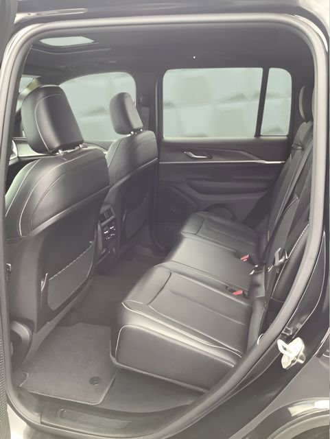 Certified 2024 Jeep Grand Cherokee Limited image 27