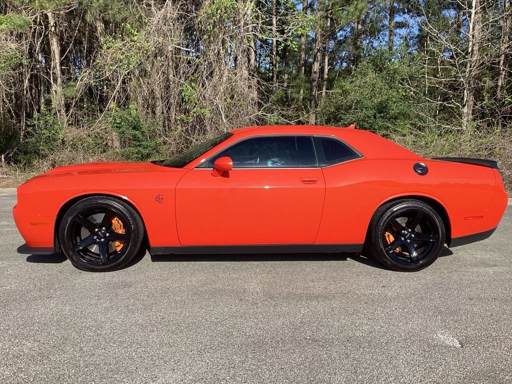 Used 2019 Dodge Challenger SRT Hellcat Redeye image 6