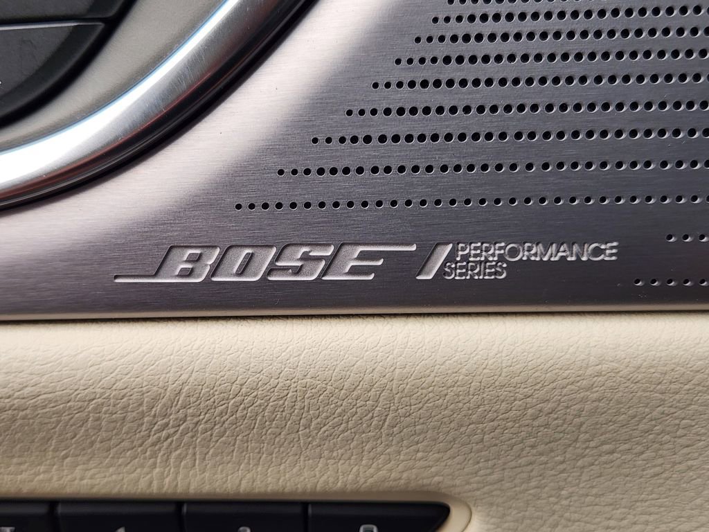 Used 2023 Cadillac XT6 Premium Luxury w/ Technology Package image 25