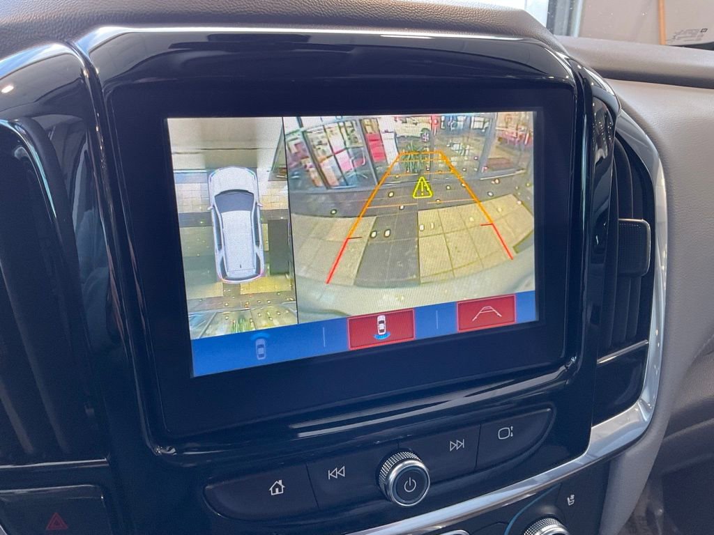 Used 2019 Chevrolet Traverse Premier image 17