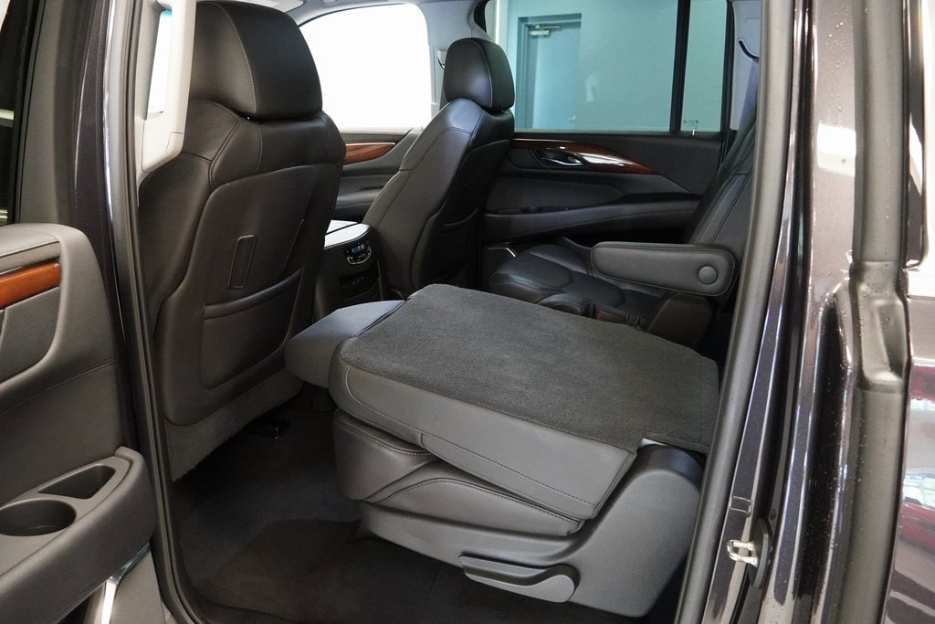 Used 2017 Cadillac Escalade ESV Premium Luxury image 17