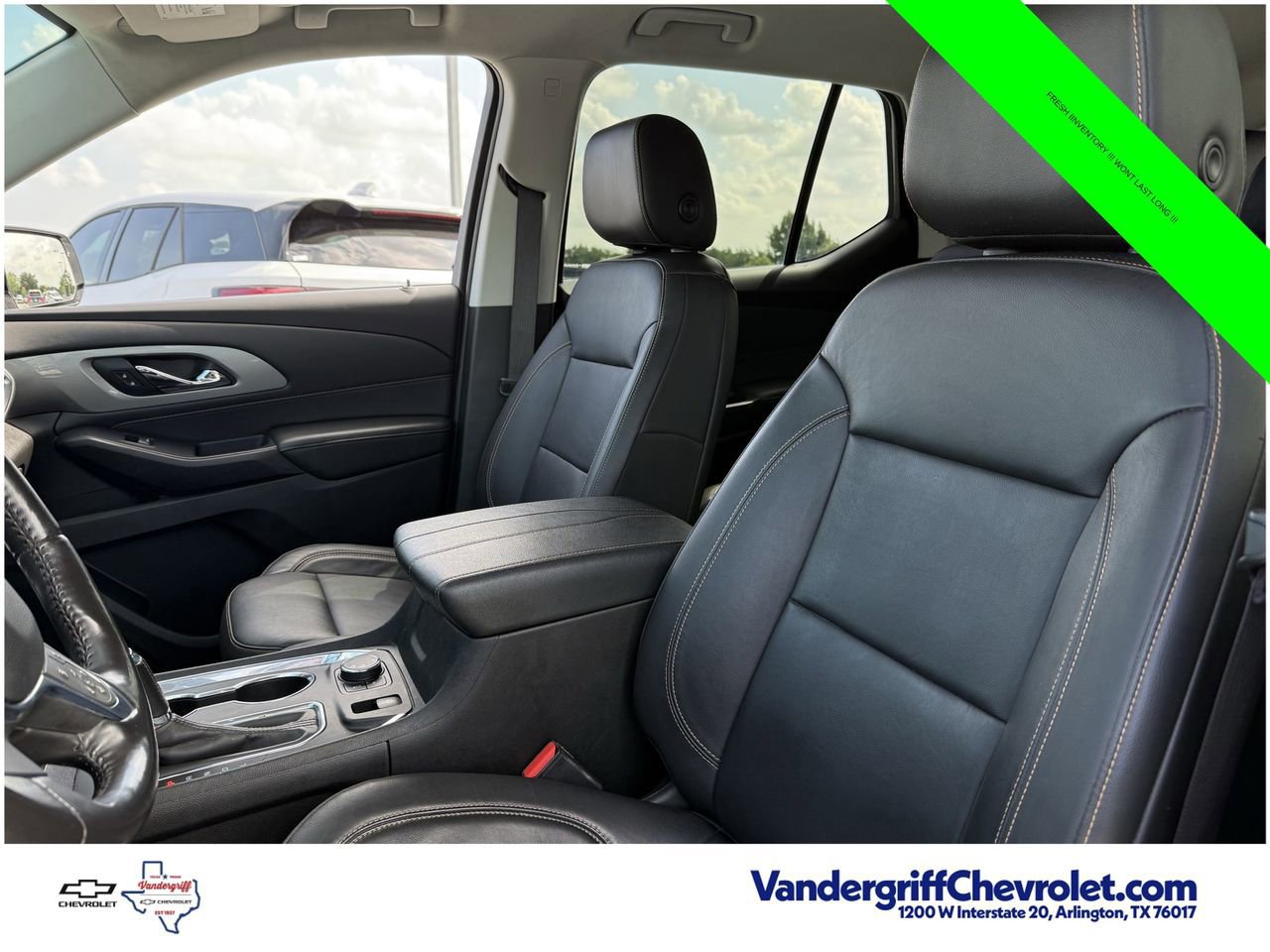 Used 2020 Chevrolet Traverse LT w/ Driver Confidence II Package AWD/4WD image 21