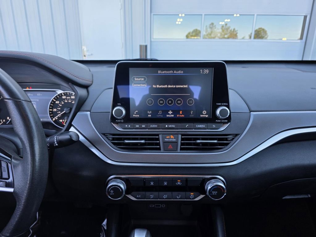 Used 2024 Nissan Altima 2.5 SR image 25