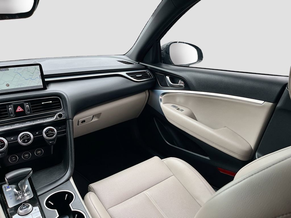 Used 2023 Genesis G70 2.0T image 24