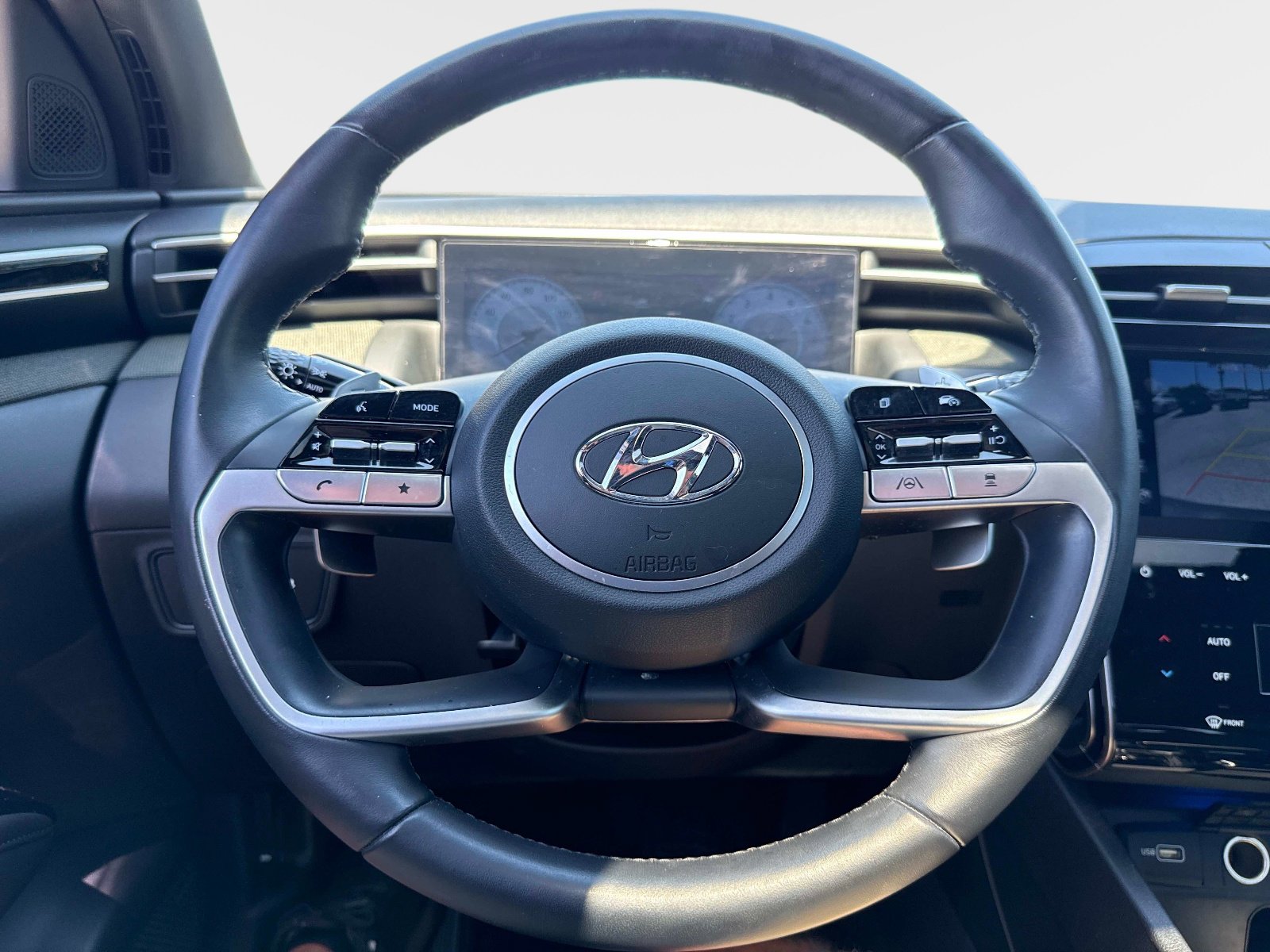 Used 2023 Hyundai Santa Cruz Limited w/ Cargo Package image 25