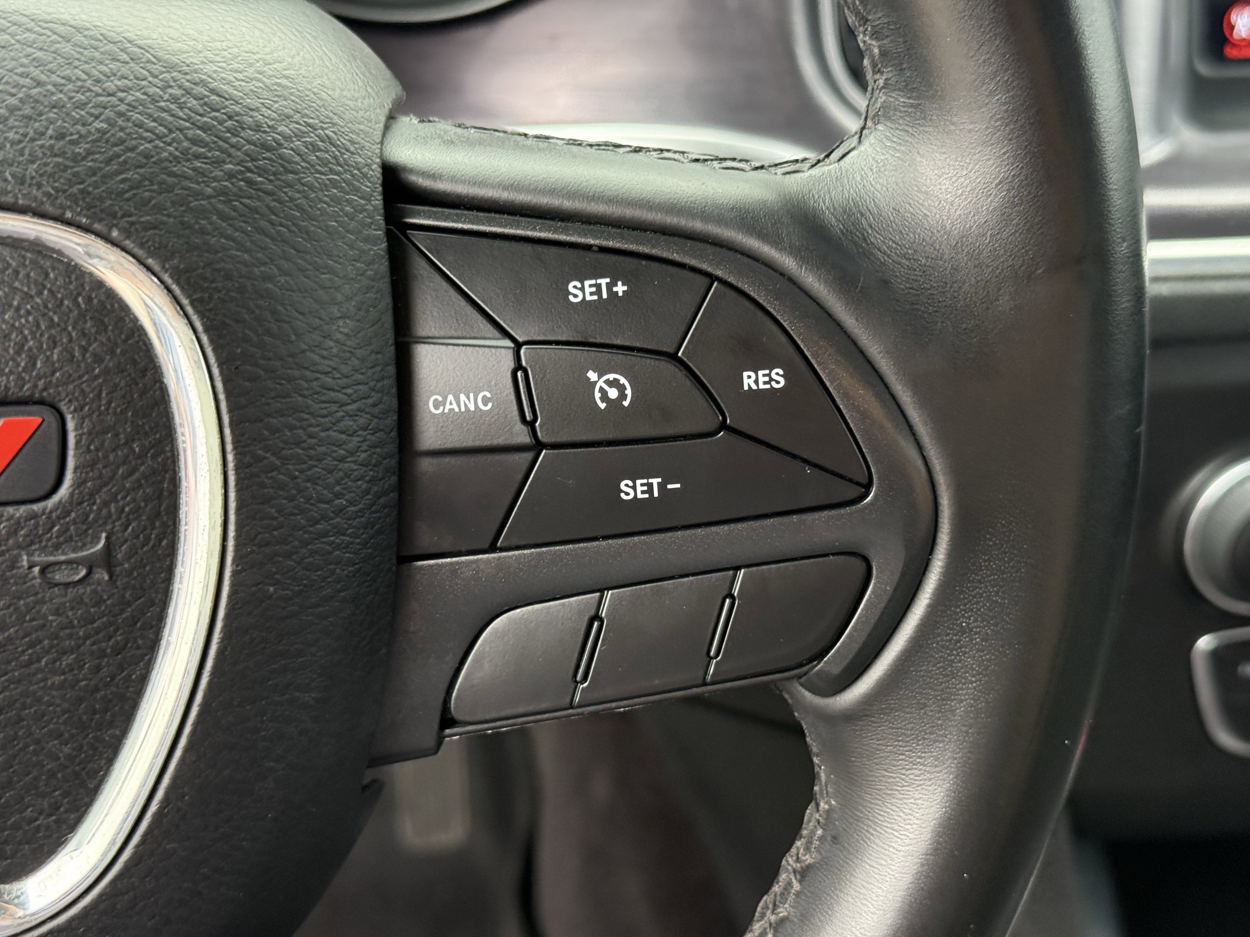 Used 2018 Dodge Charger SXT w/ Blacktop Package image 17