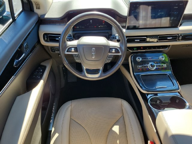 Used 2023 Lincoln Nautilus Reserve AWD/4WD image 27