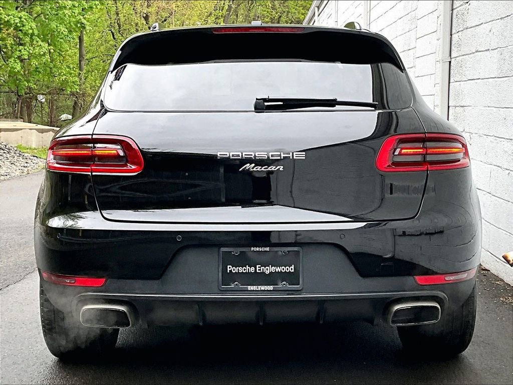 Used 2017 Porsche Macan AWD/4WD image 9