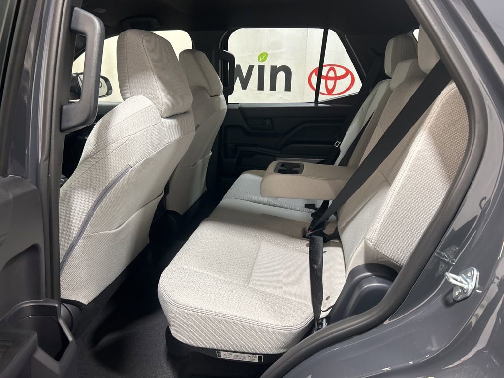 Used 2026 Toyota 4Runner SR5 image 22