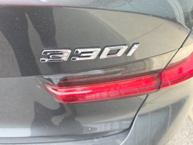 Used 2020 BMW 330i xDrive Sedan w/ Premium Package AWD/4WD image 6