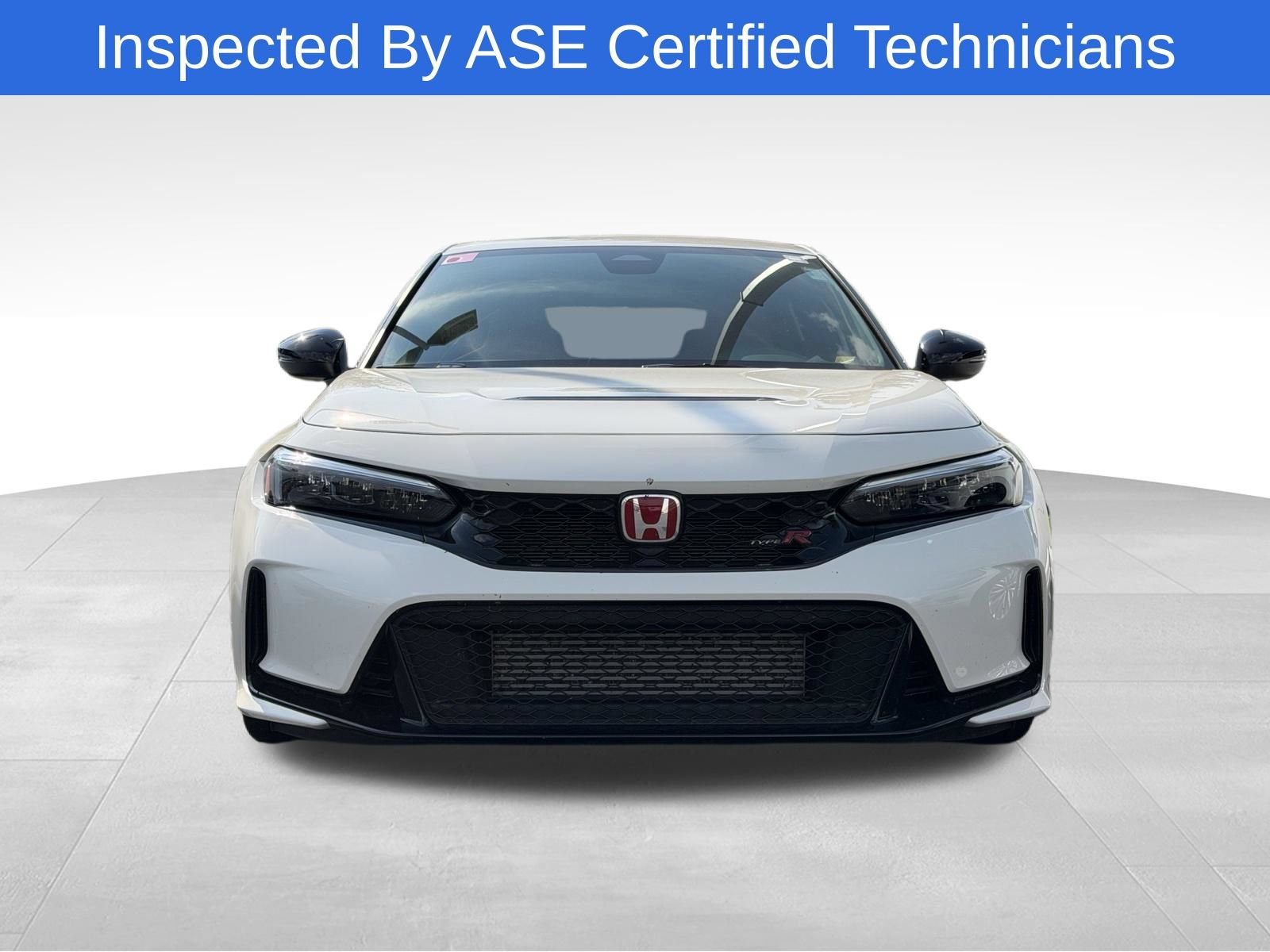 Used 2025 Honda Civic Type R image 2