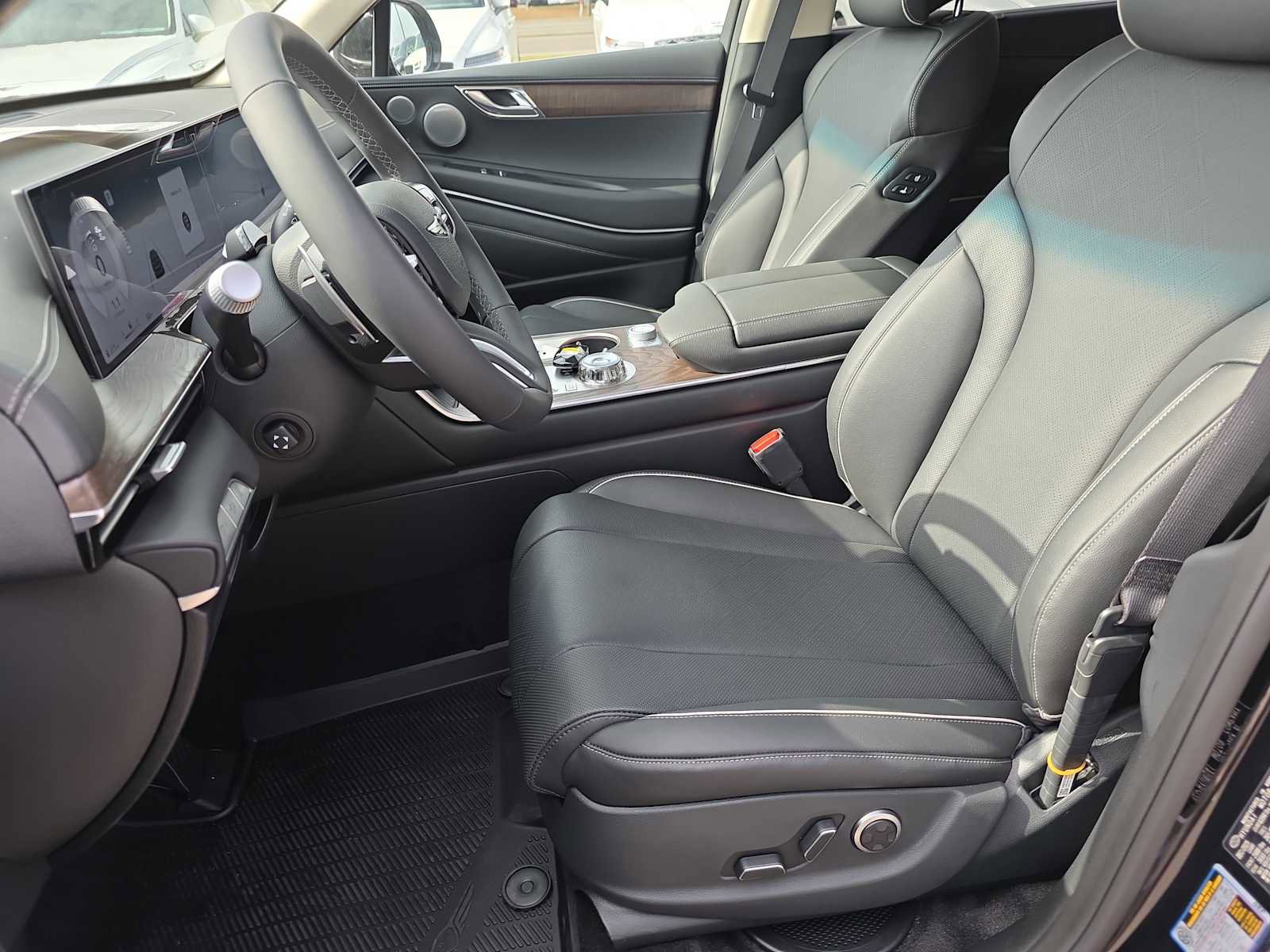 New 2026 Genesis GV80 2.5T Advanced image 9